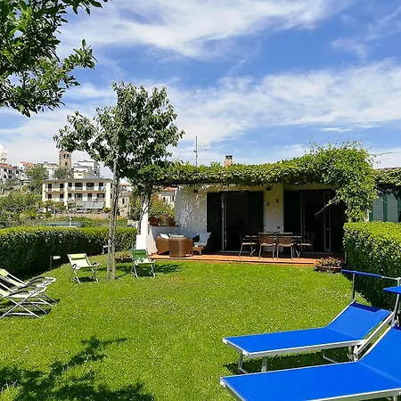 公寓 Garden House 拉维罗