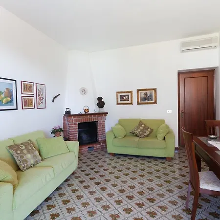 Garden House Apartment